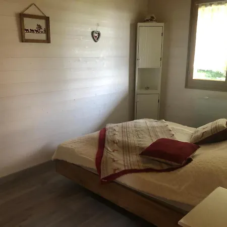 Duplex Rénové Avec Magnifique Vue à Proximité D